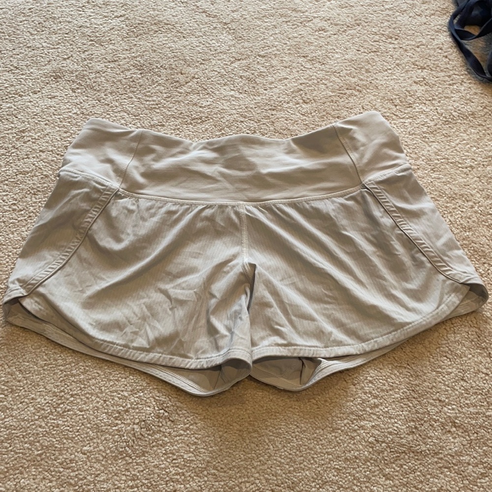 - light grey lulu lemon speedup shorts